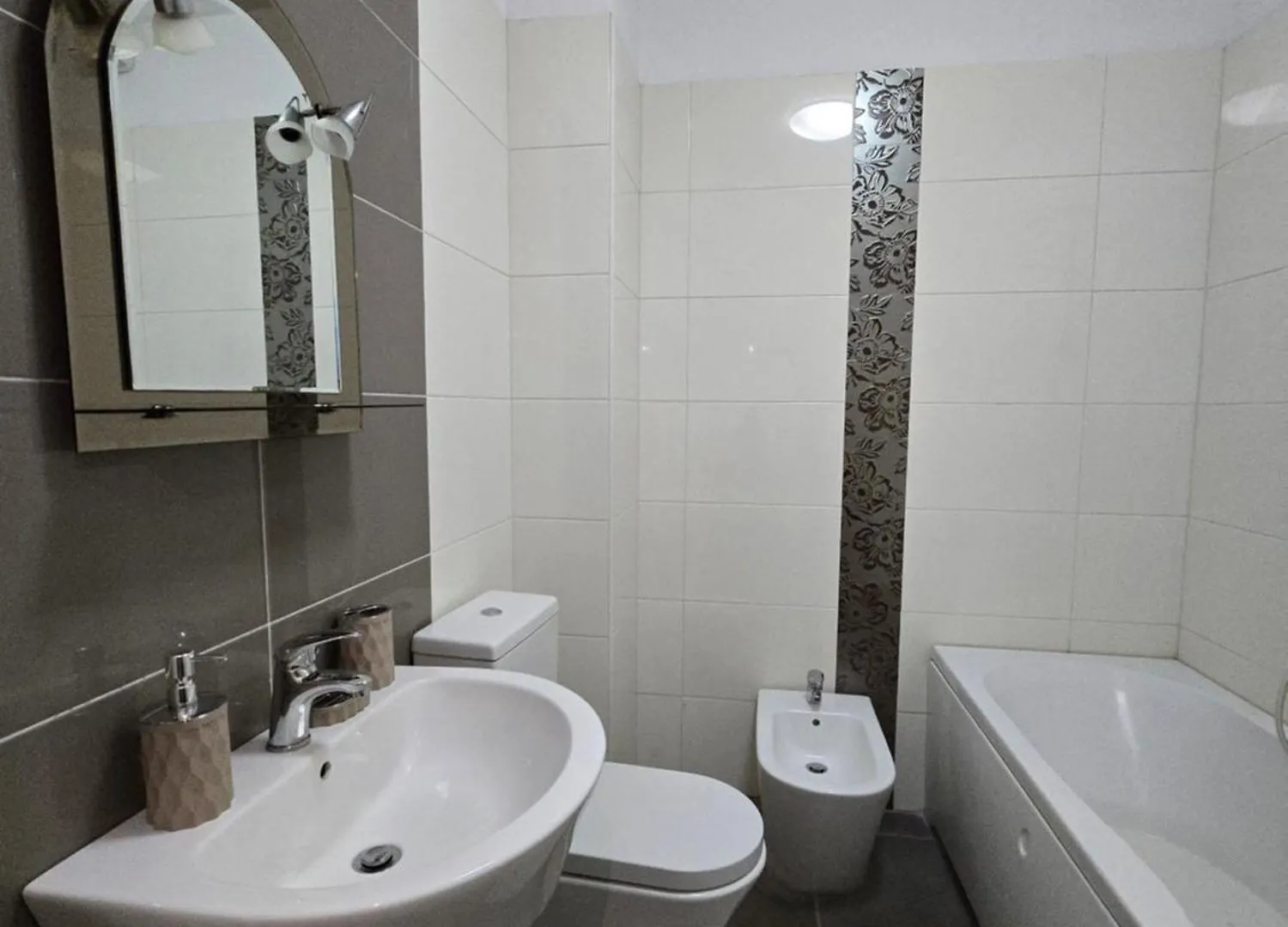 Urban Oasis Apartments Tirana Albania